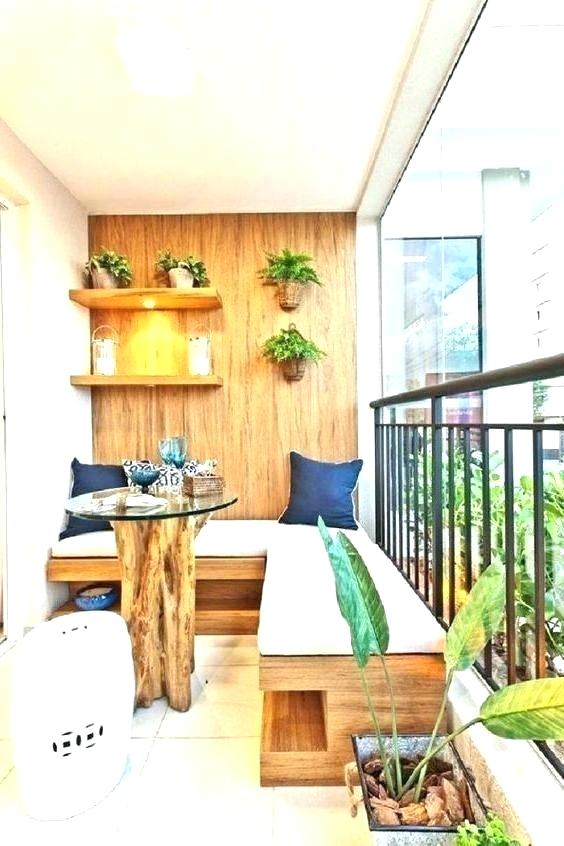 Διακόσμηση σε μικρό μπαλκόνι ή βεράντα