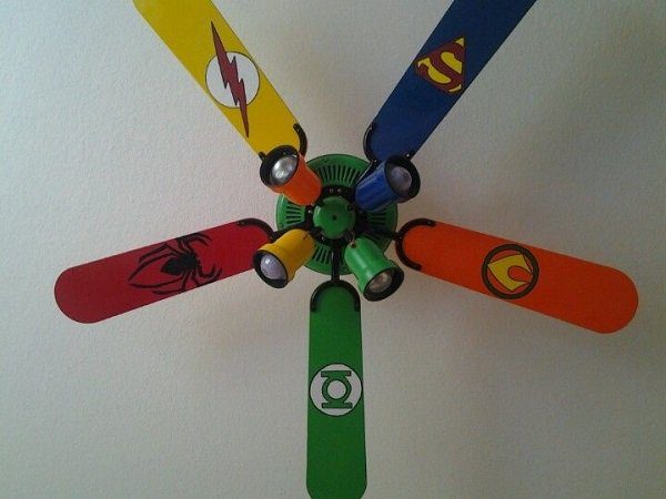 παιδικό δωμάτιο με σούπερ ήρωες