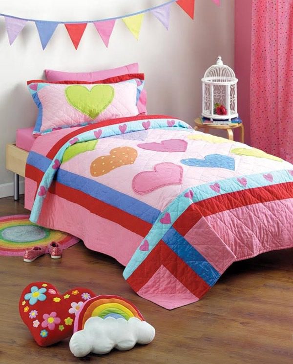 Υπνοδωμάτιο με καρδιές