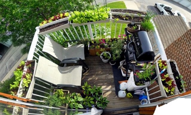 Μικρό μπαλκόνι