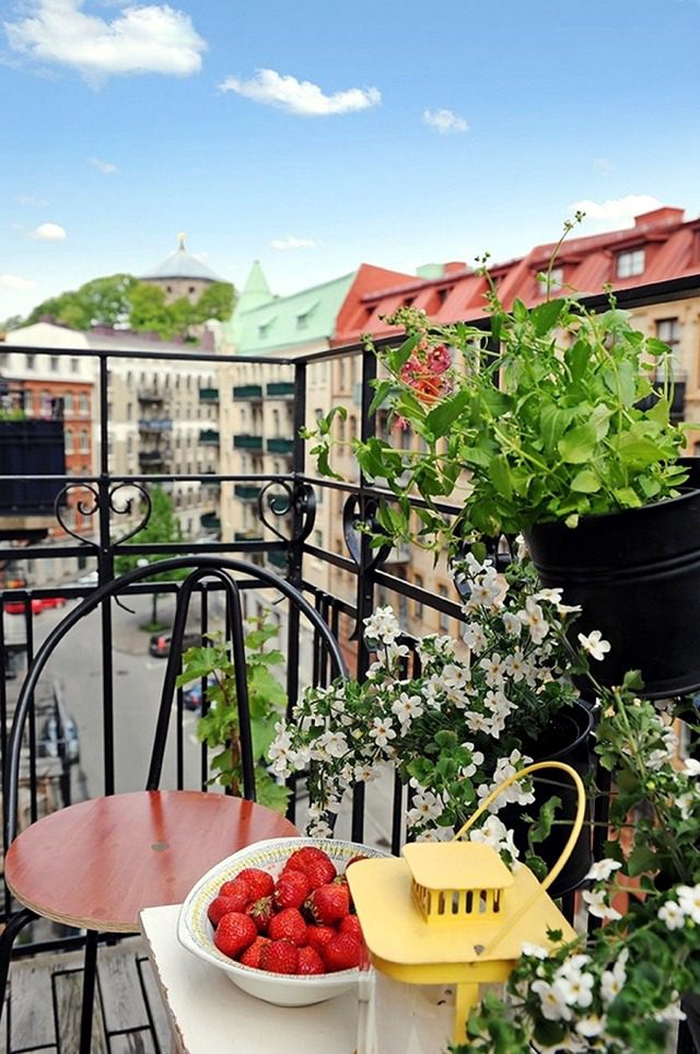 Μικρό μπαλκόνι