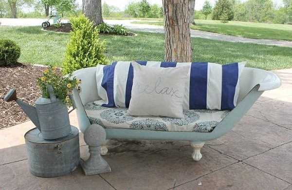 Κατασευή καναπέ από μπανιέρα