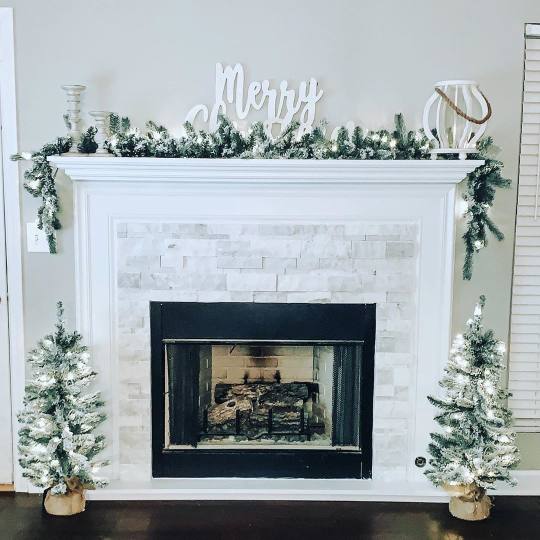 Χριστουγεννιάτικη διακόσμηση τζακιού από instagrmmers